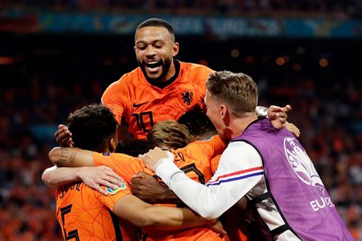 Ceko Gagalkan Belanda di EURO 2016, Malam Ini Bagaimana?