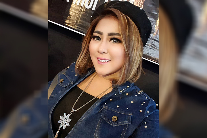 Wiwik Sagita: Kadung Make Up, Gak Boleh Nyanyi