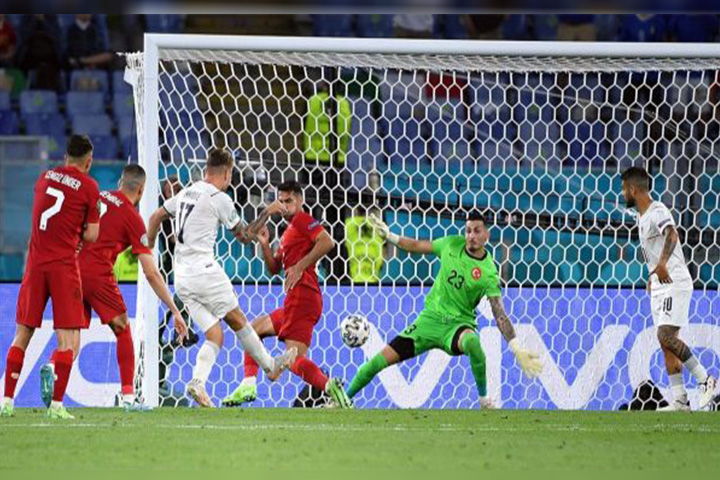 Rekor Baru Piala Eropa, Kali Pertama Gol Bunuh Diri Buka Turnamen