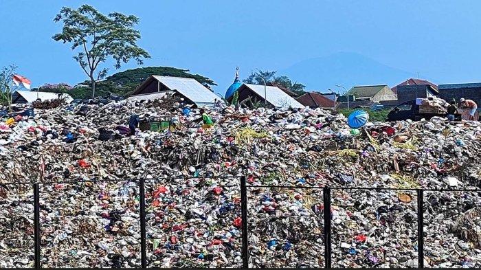 Bekas TPA Lowokdoro Kota Malang Masih Menjadi Lokasi Membuang Sampah Warga