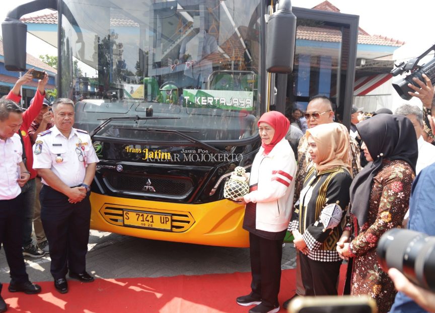 Gubernur Jatim Resmikan Bus Trans Jatim Koridor 2 Rute Surabaya-Mojokerto