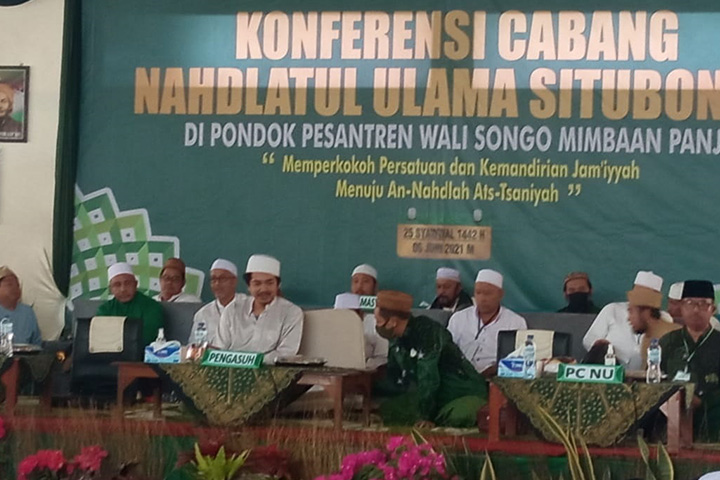 KH Zainul Mu’in dan Muhyiddin Khotib, Nahkodai NU Situbondo