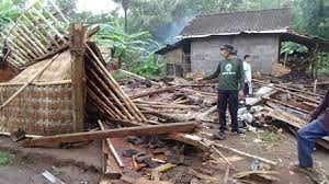 Puluhan Rumah Warga di Situbondo Rusak Parah Imbas Puting Beliung