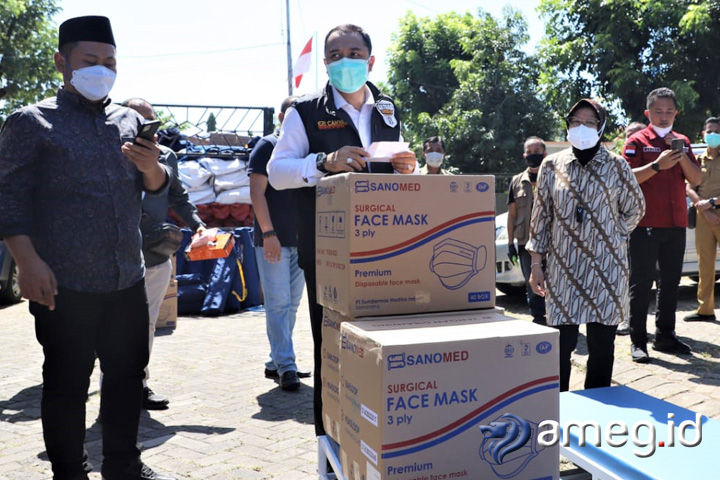 Pemkot Surabaya Dapat Bantuan Alat Penanganan Covid-19 dari  Kemensos