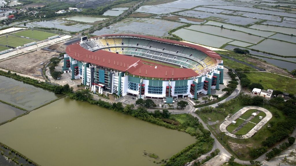 Pemkot Surabaya Jamin Sarpras Stadion GBT Siap Untuk Pildun 