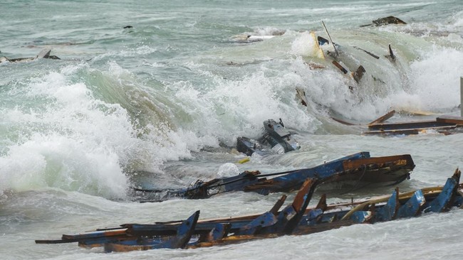 Puluhan Imigran Dilaporkan Tenggelam Di Laut Mediterania