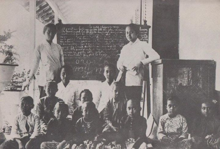 R.A. Kartini Sang Inspirator Pendidikan