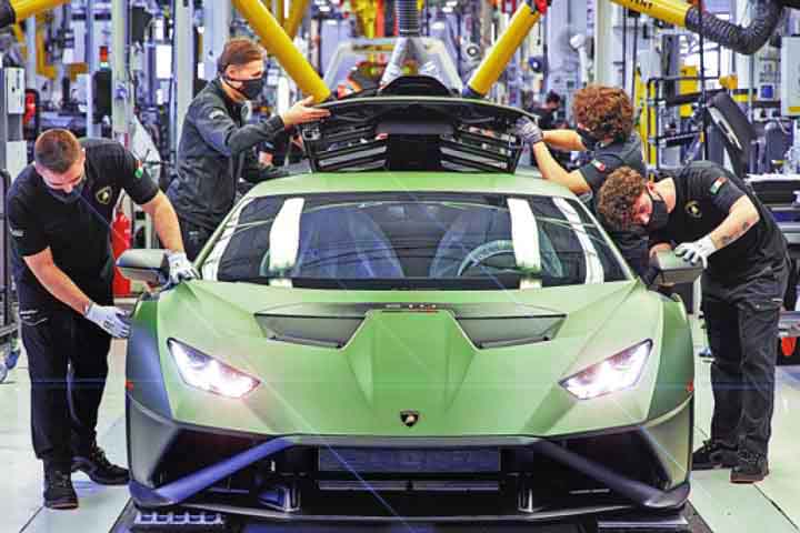 Mobil Listrik Lamborghini Meluncur setelah 2025