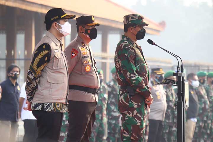 2000 Pasukan TNI-Polri Kawal PPKM Darurat di Jawa Timur