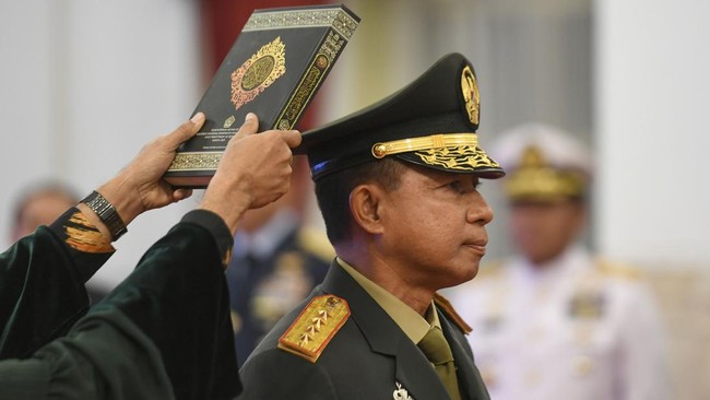 Panglima TNI Naikkan Pangkat Belasan Perwira Tinggi