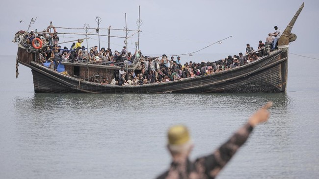 Ratusan Tambahan Pengungsi Rohingya Tiba Di Pidie Aceh