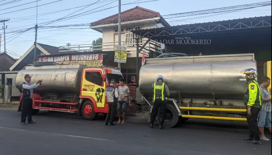 Belasan Truk Tangki Di Mojokerto Terjaring Razia Pasca Kecelakaan Di Pacet