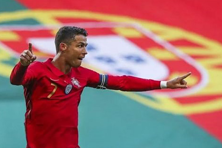 Cristiano Ronaldo Top Skor, Tapi Bukan Pemain Terbaik EURO 2020, Siapa Saja?