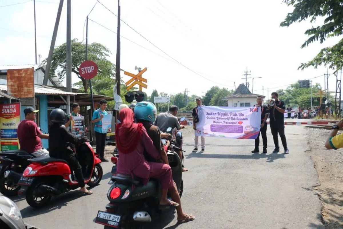 Sopir Elf yang Menerobos Palang Pintu Perlintasan Kai di Madiun Bakal Menempuh Hukum