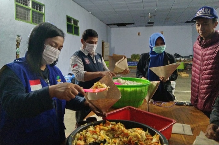 Dapur Umum Tagana Dustribusikan 1000 Lebih Nasi untuk Berbuka