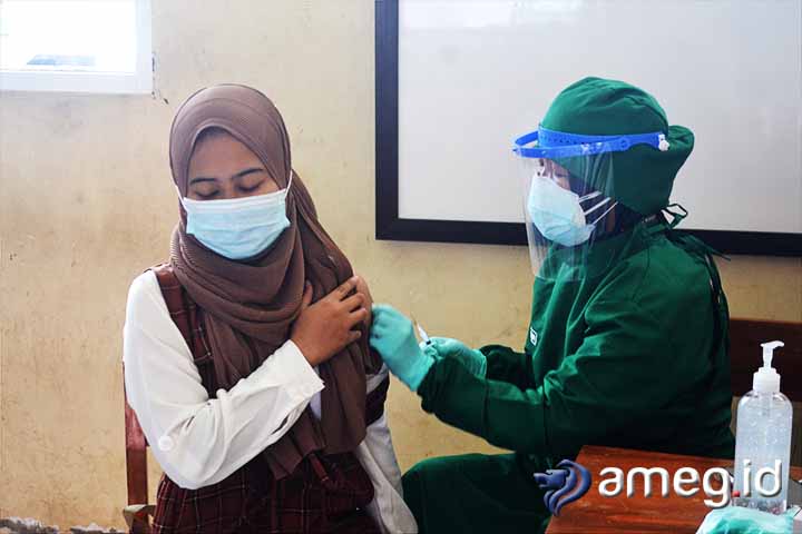 Percepat Sekolah Tatap Muka, Vaksinasi Pelajar Dimulai